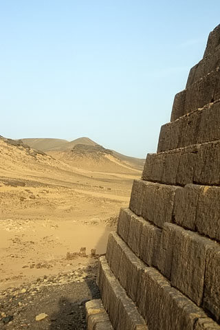 https://www.transafrika.org/media/Sudan/Pyramide Meroe.jpg